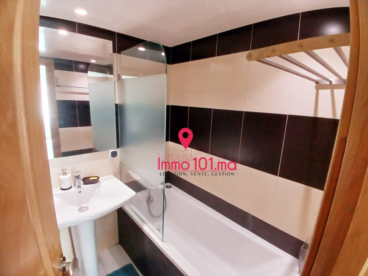 Location appartement meublé à Hay Riad AYLAM2455